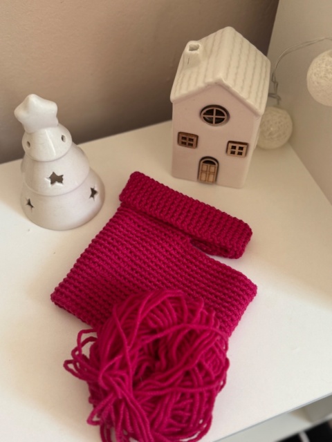 Sweterek 100% wełna merino - FUKSJA